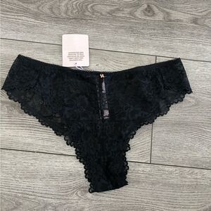 Savage fenty  woman’s lace underwear